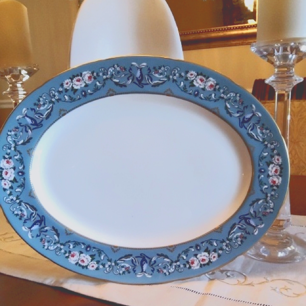 Ralph Lauren ANNALIA Oval Platter Wedgwood Bone China 15 3/8